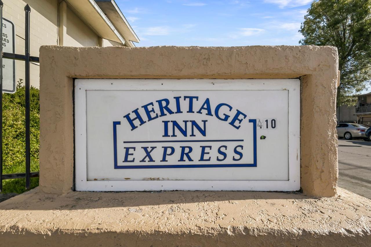 Heritage Inn Express هايوارد، كاليفورنيا المظهر الخارجي الصورة